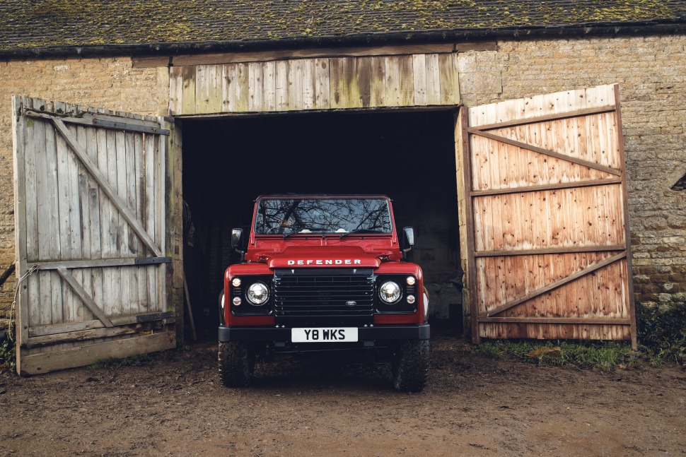 Land Rover Defender technical specifications and fuel economy